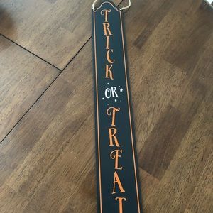 Trick or Treat Halloween Sign
